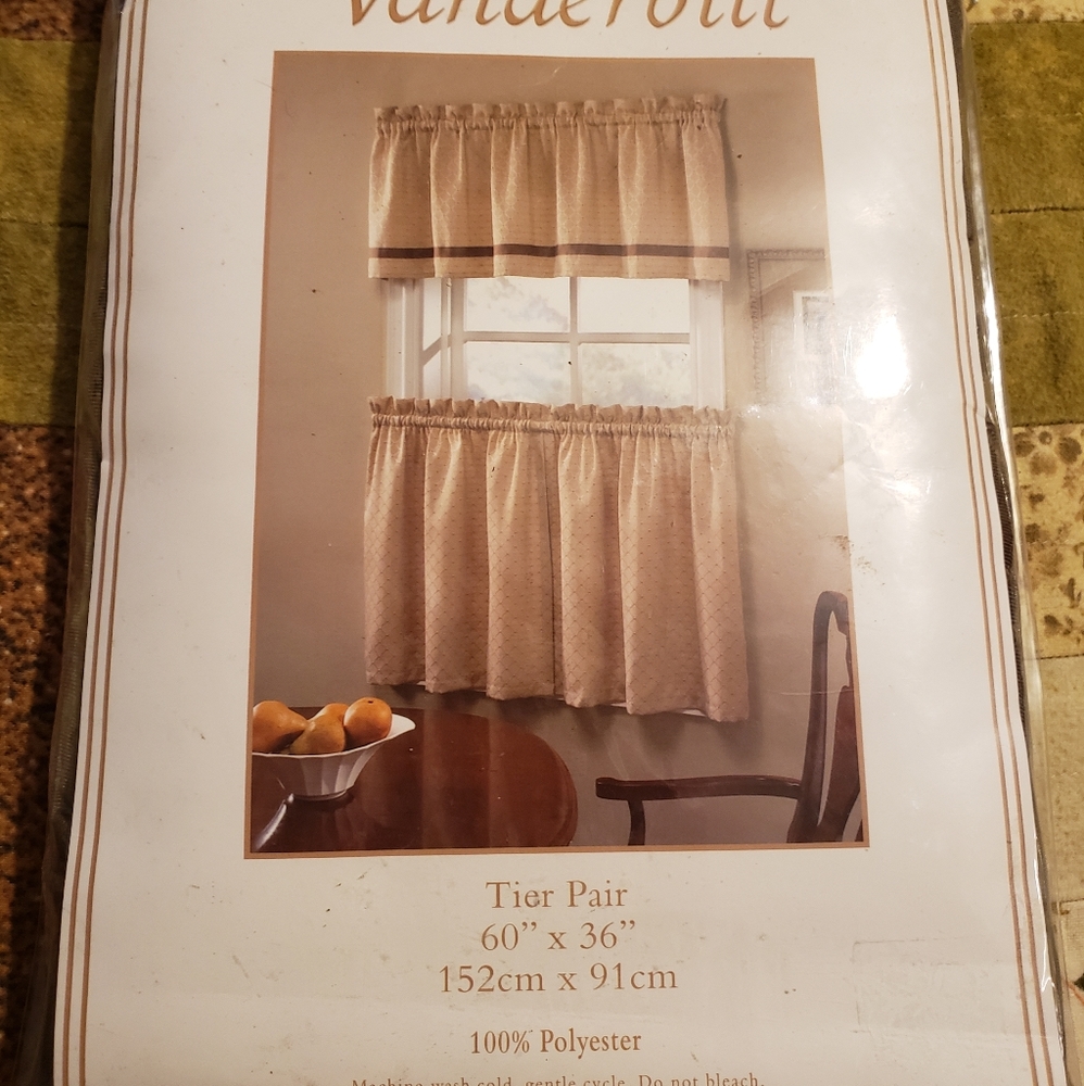 Vanderbilt Tier Pair Curtains. 60"x36"